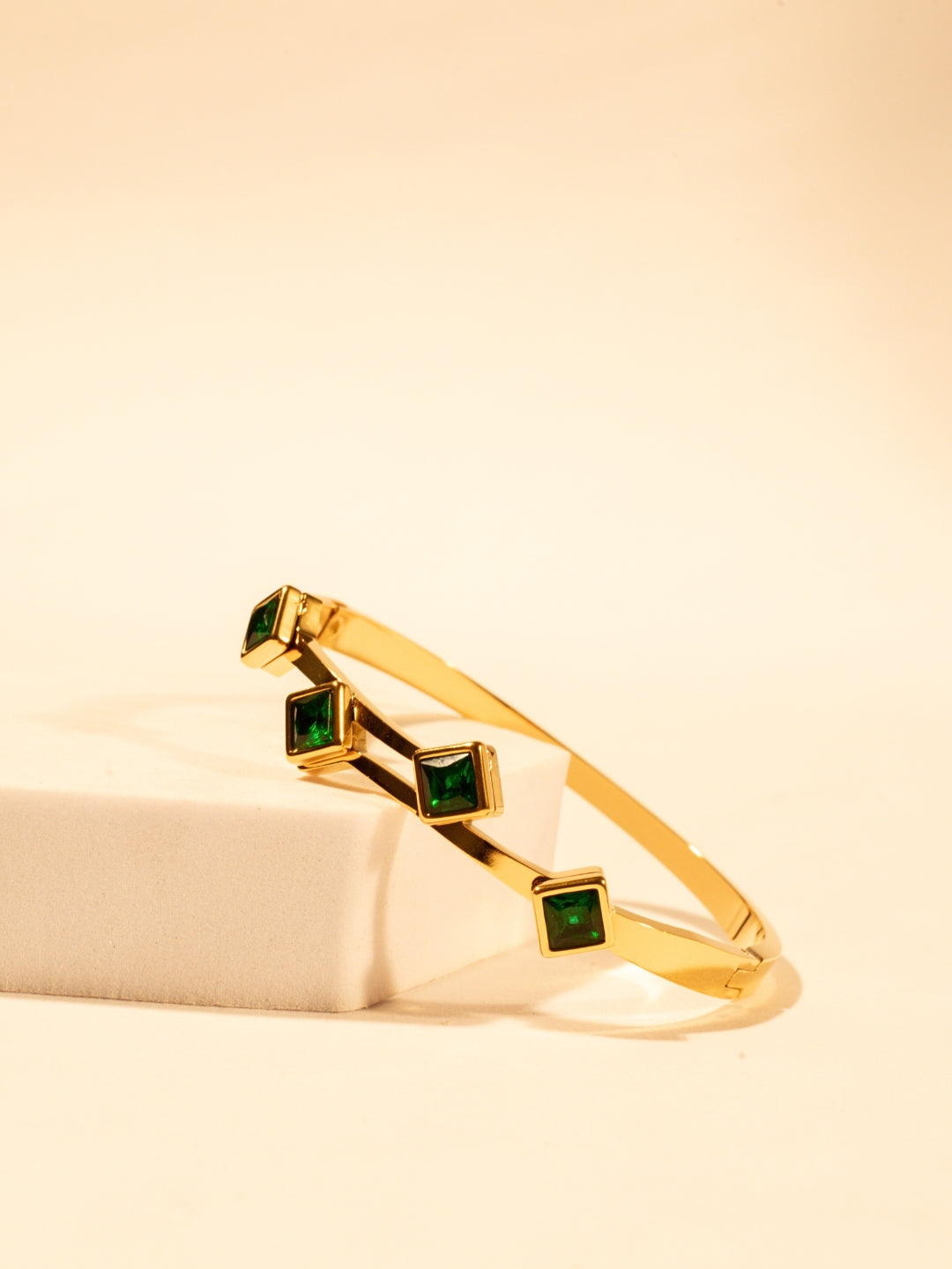 Green Stone ZigZag Bracelet – 14kt Gold Plated Stainless Steel with Green CZ Stones
