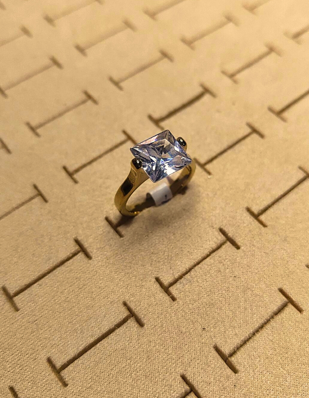 Square Solitaire Single Ring