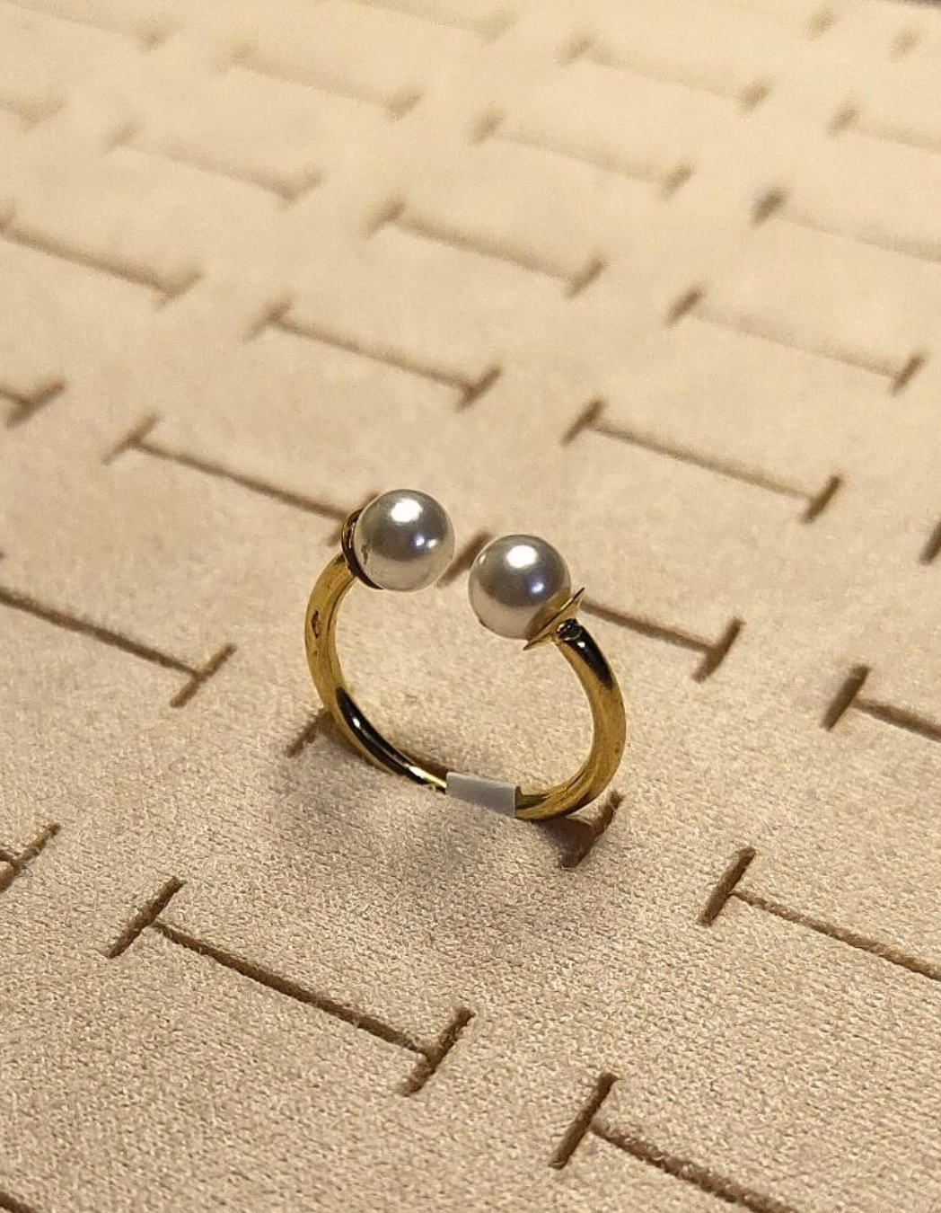 Pearl Closure Ring