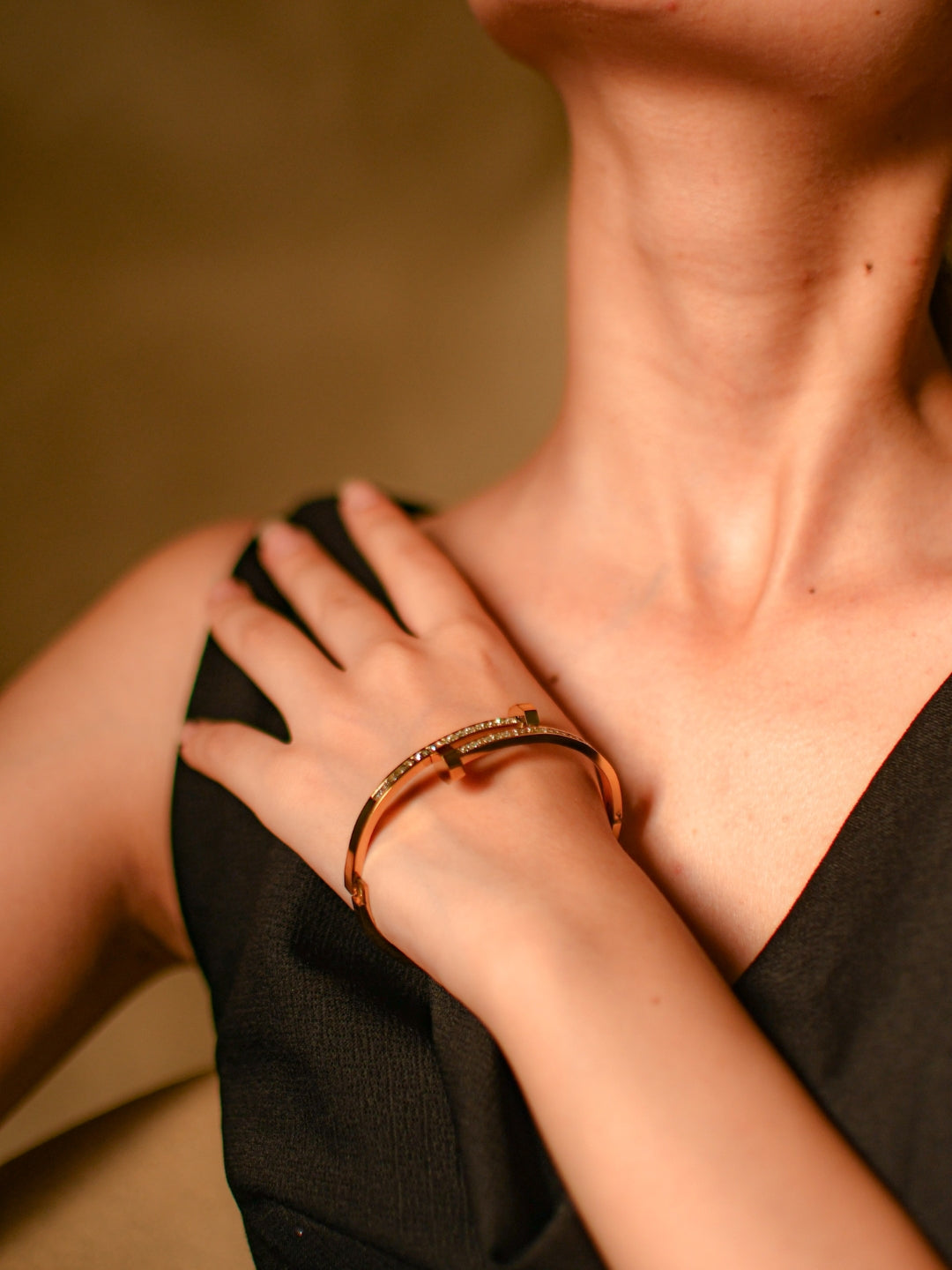 Luxe Nail Studded Bracelet β 18kt Gold Finish & AD Sparkle