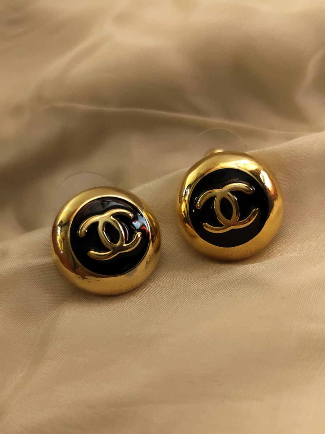 Brand Inspired Black & Gold Enamel Stud Earrings – 18K Gold Plated
