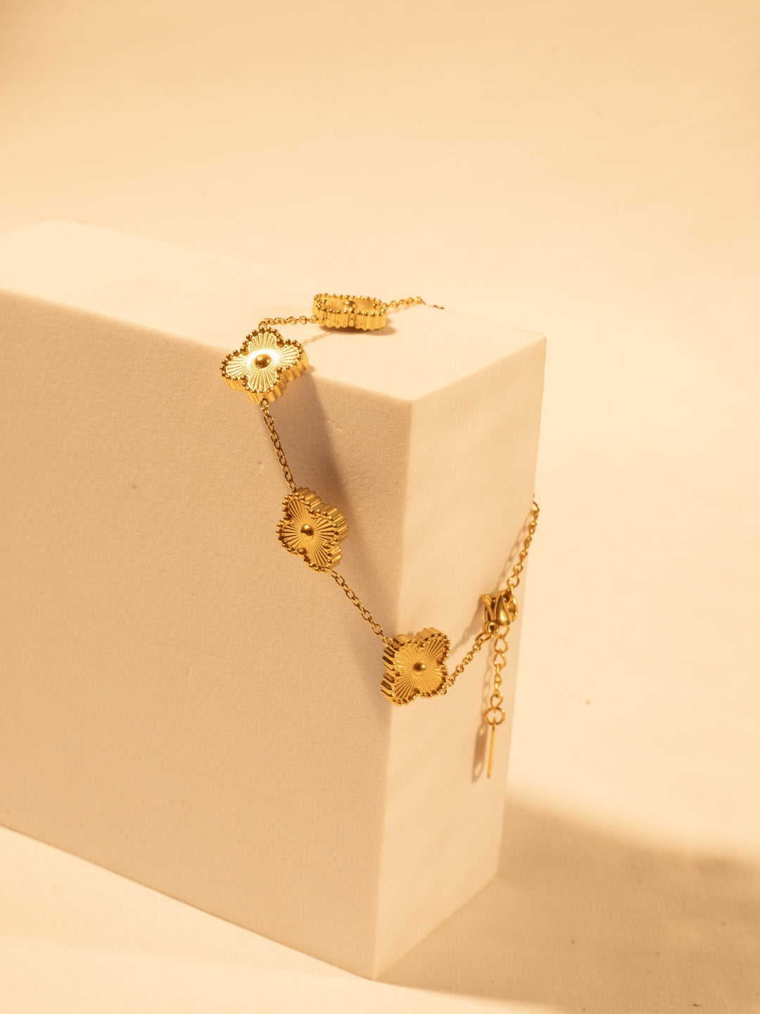 Golden Clover Chain Bracelet