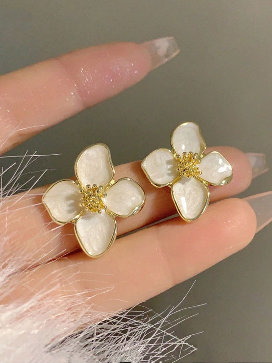 White MOP Flower Stud Earrings for Women - Gold Plated Fashion Jewelry
