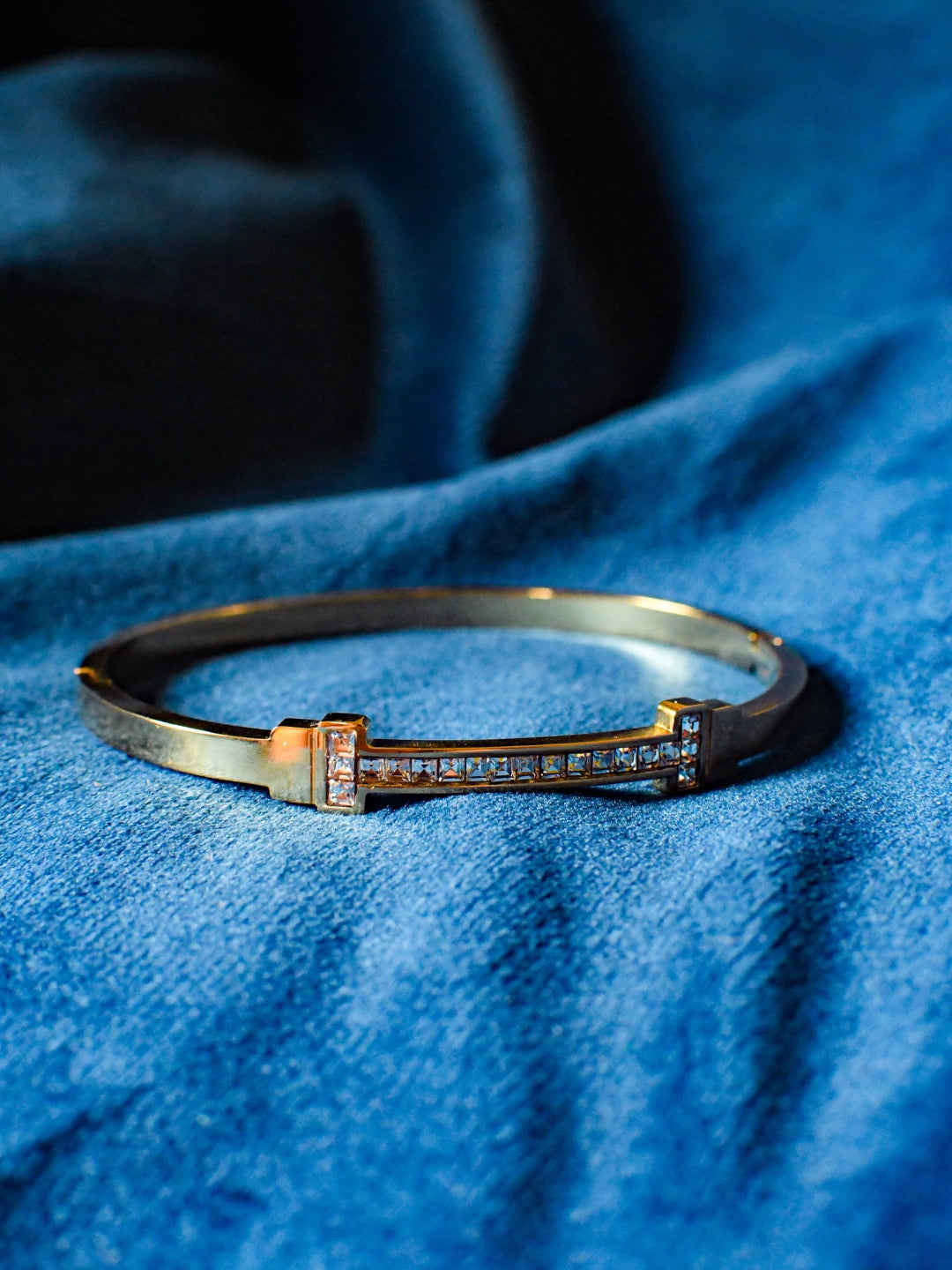 T-Bar Studded Gold Bracelet – Elegant Minimalist Bangle for Everyday Luxe
