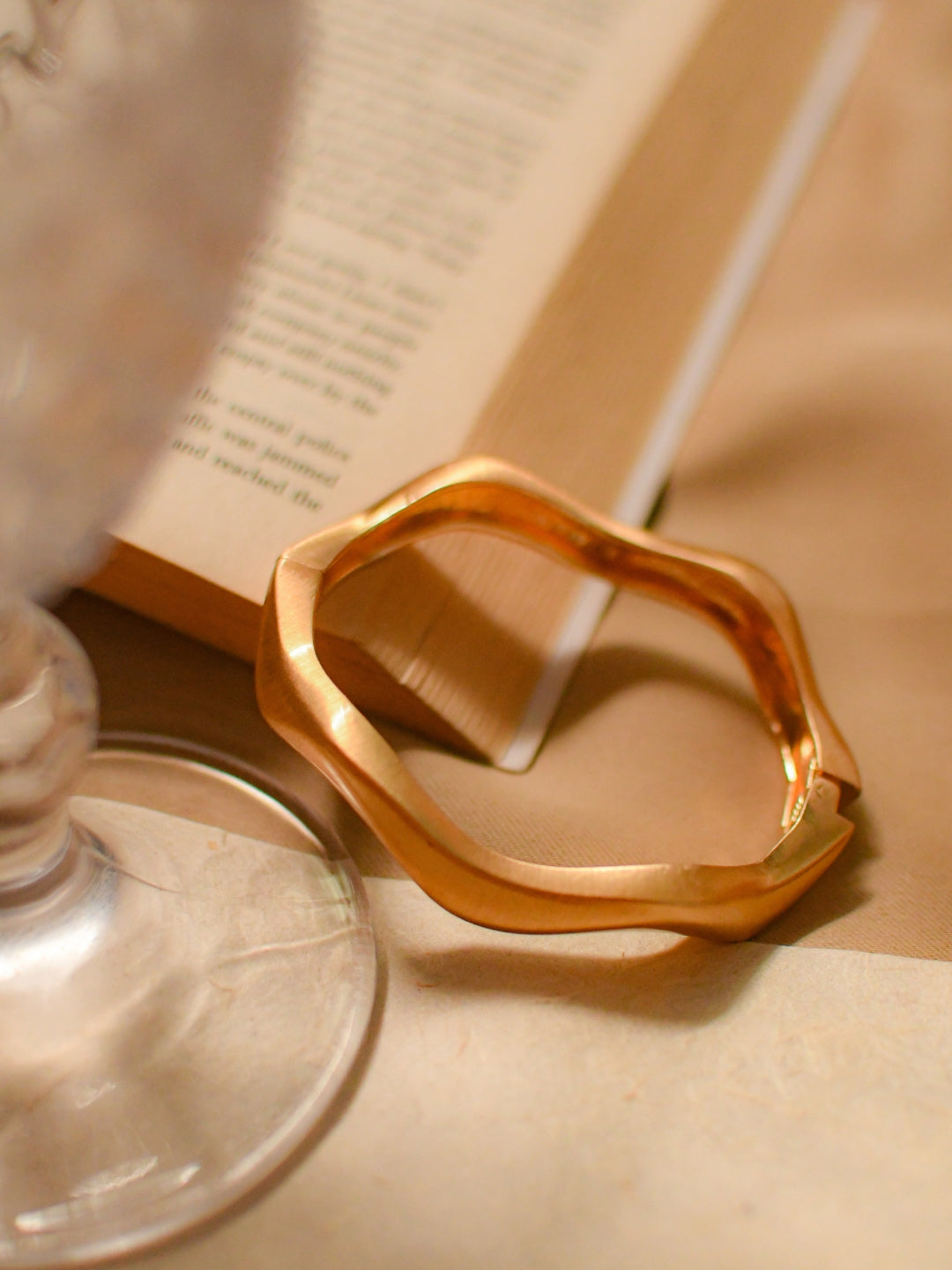 Sculpted Wave Bracelet – Matte 18K Gold Statement