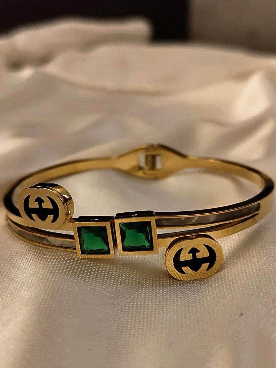 Anti Tarnish Emerald Bracelet
