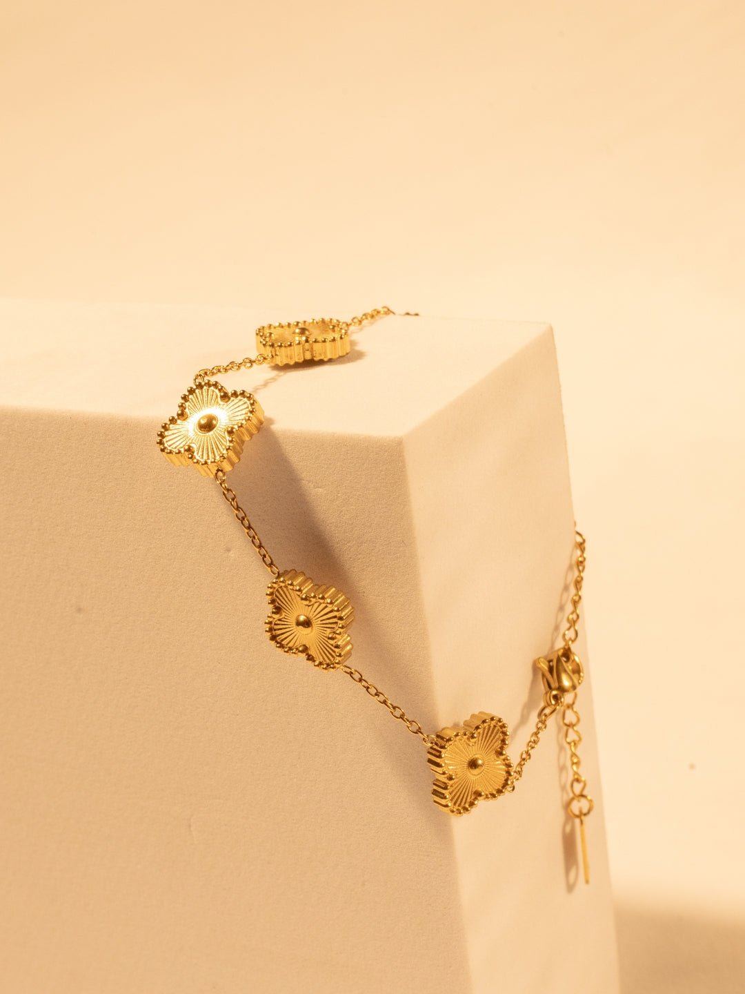 Golden Clover Chain Bracelet