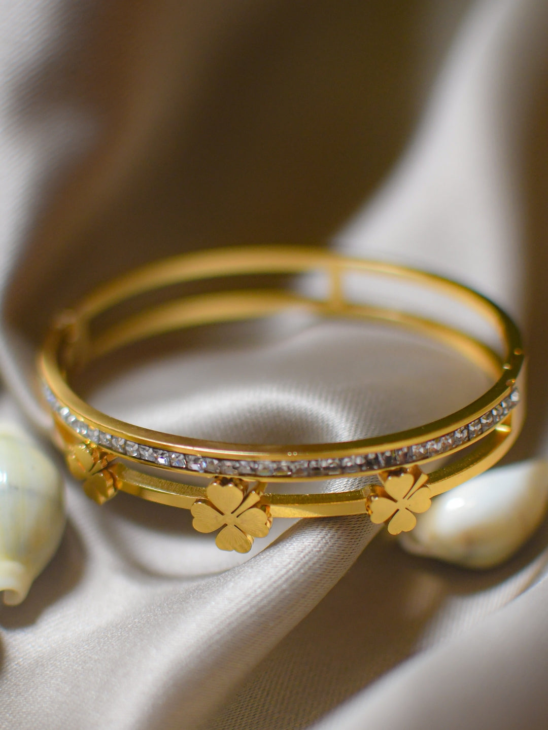 Luxe Gold Clover Bracelet with CZ – 316L Steel, Tarnish Free