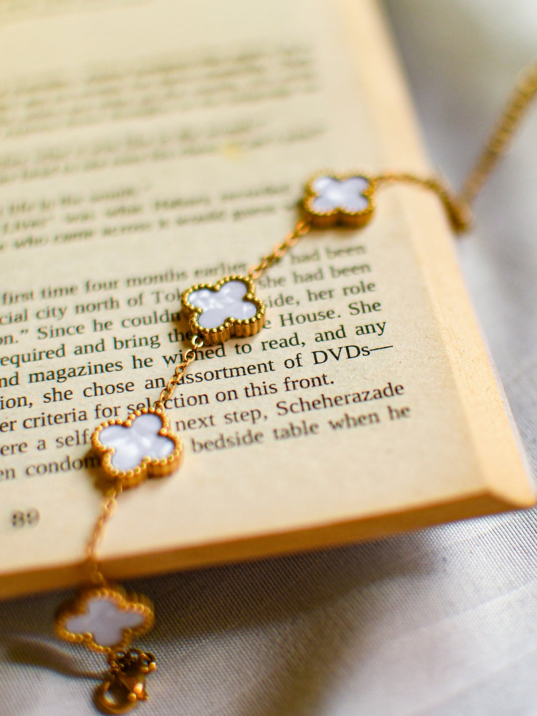 White Clover Chain Bracelet