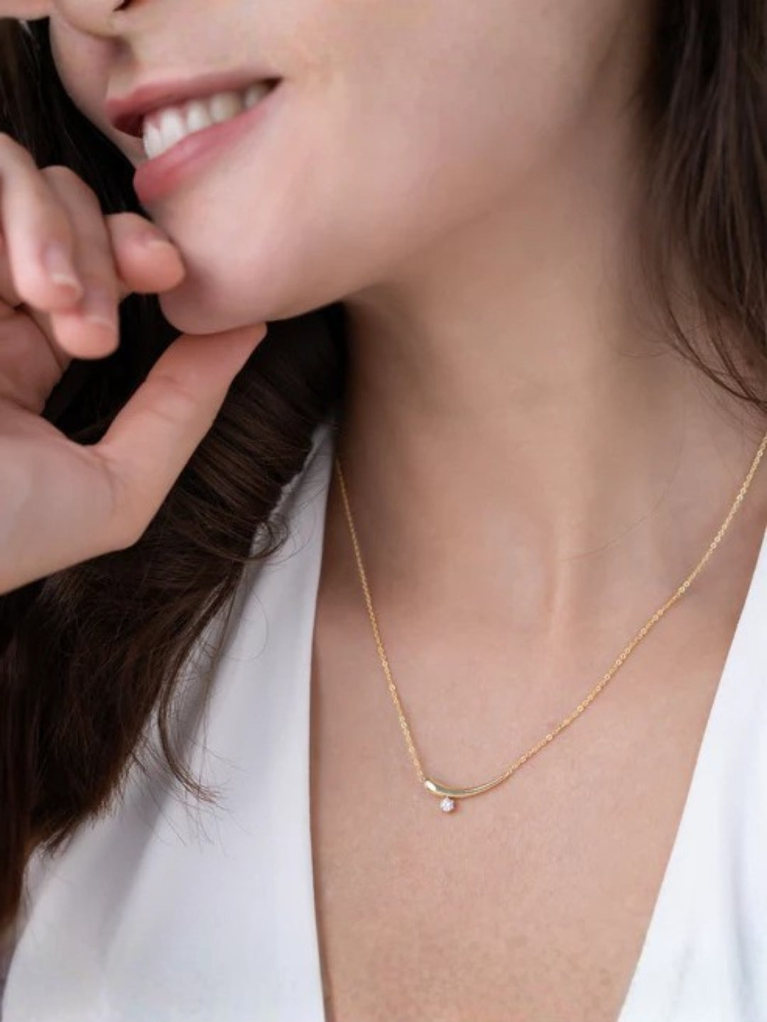 Solitaire Curve Gold Pendant Necklace with CZ Diamond Charm