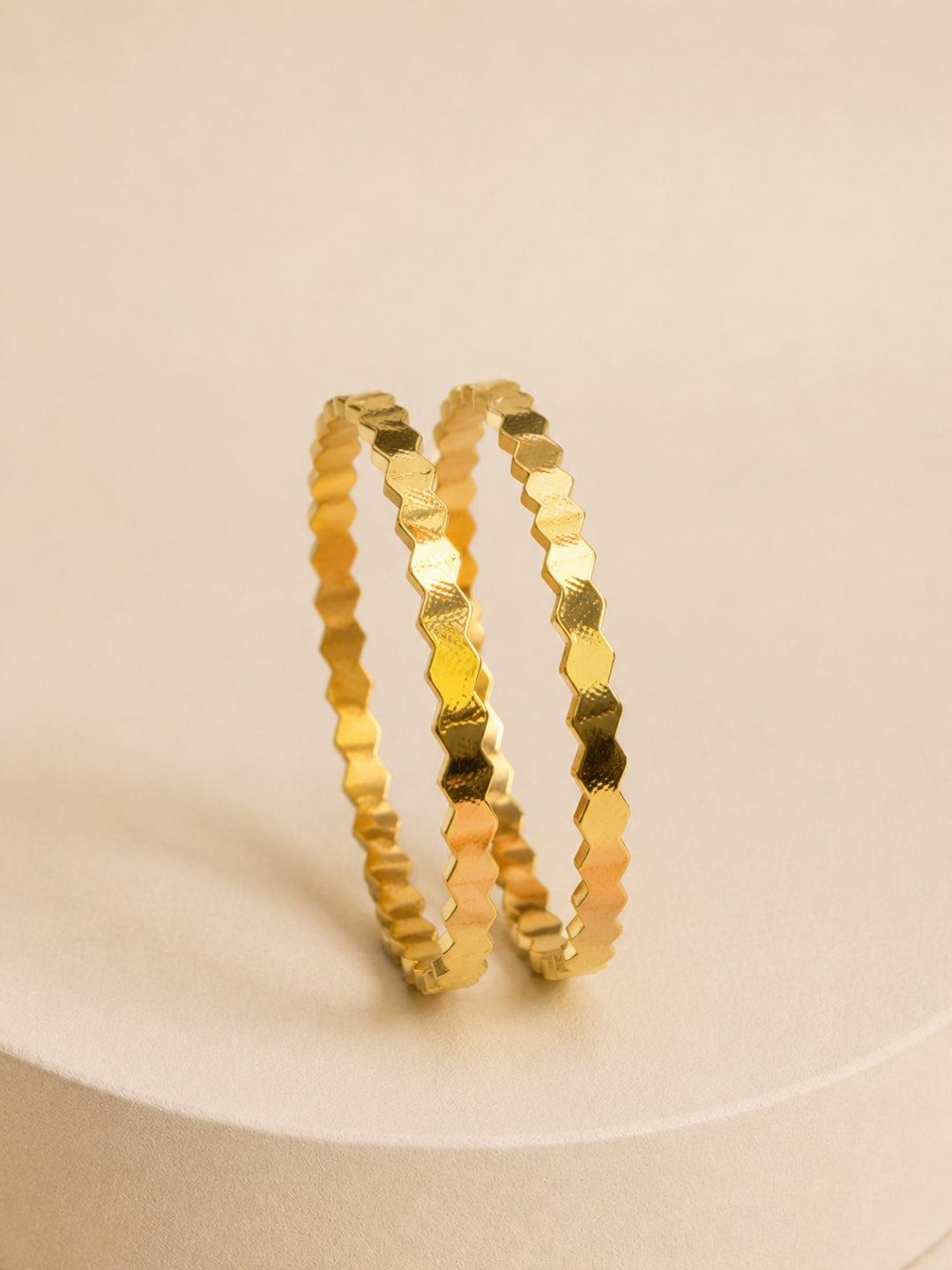 Wave Gold Bangles Pair (2.6) | 18K Gold Plated Stainless Steel