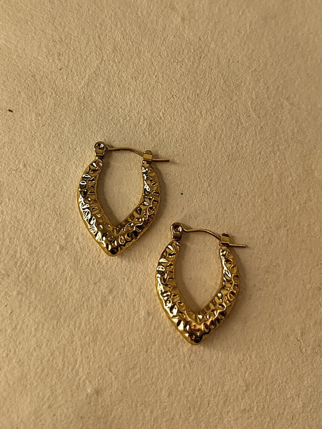 Kyra Gold Hoops – 18K Gold Plated Anti Tarnish Earrings