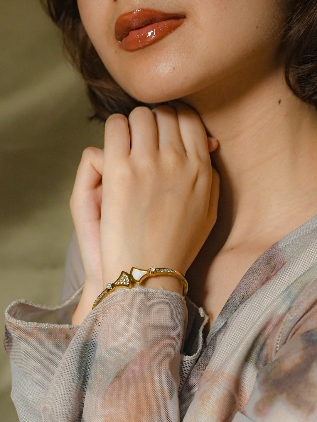 Skin-Friendly 18K Gold Bracelet | MOP & CZ | Ideal for Small Wrists