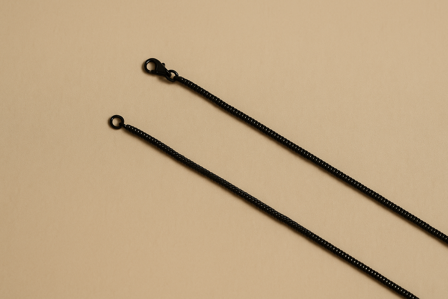 Men’s Sleek Black Chain – Water & Sweat Resistant