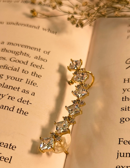 Inaya Single Ear Cuff