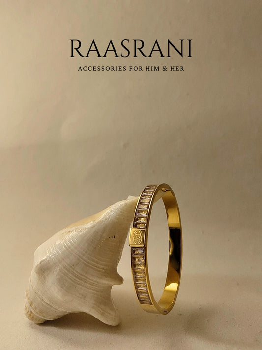 Brand inspired 18kt Gold Plated Studded Bracelet