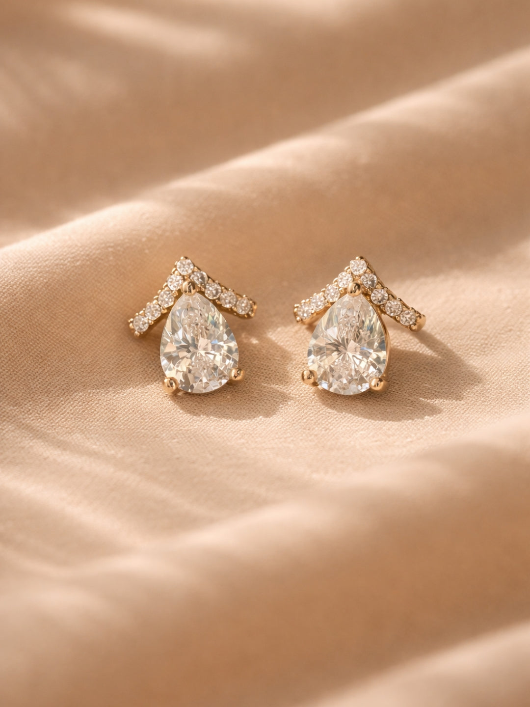 18K Rose Gold Teardrop V Stud Earrings – AD Sparkle