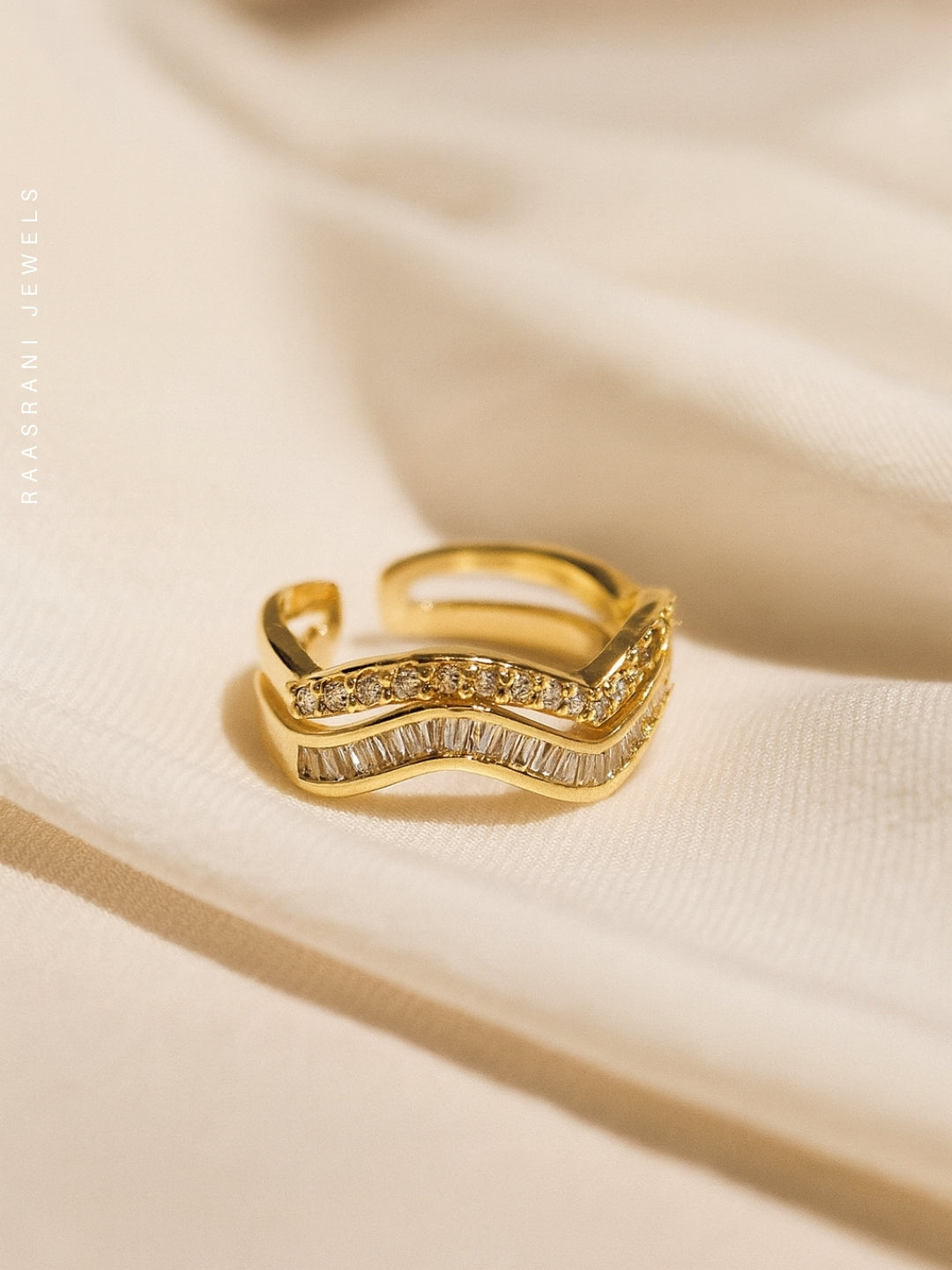 Wavy Double Layer Gold Ring – Adjustable 18K Gold CZ Everyday Jewelry