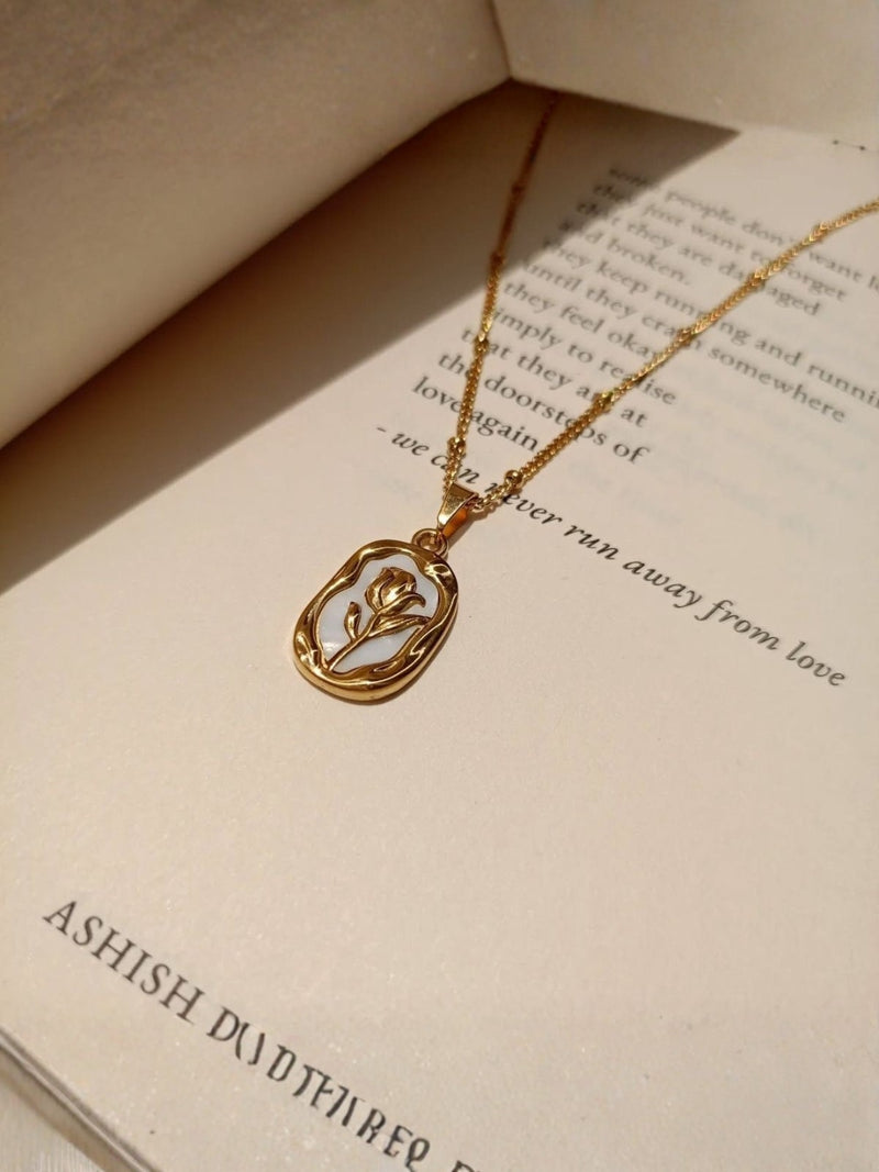Rose MOP Gold Pendant Chain – Anti Tarnish Stainless Steel Necklace