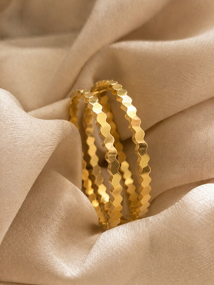 Wave Gold Bangles Pair (2.6) | 18K Gold Plated Stainless Steel