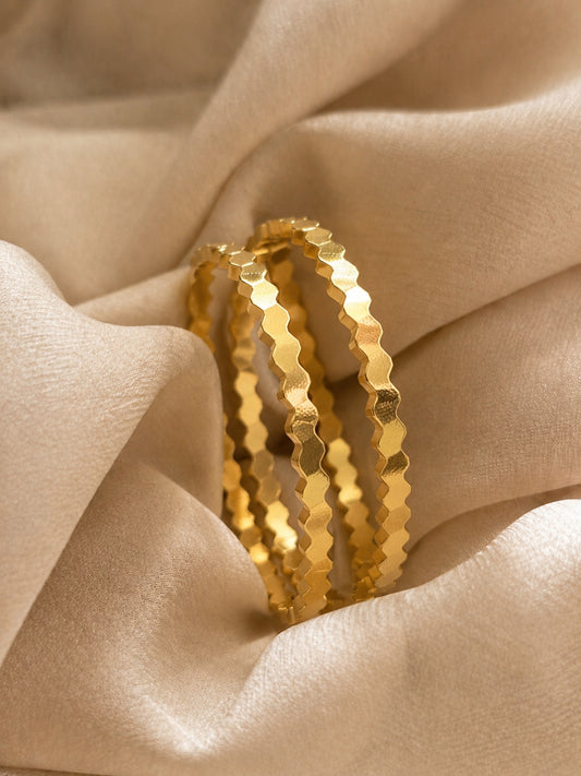 Wave Gold Bangles Pair (2.6) | 18K Gold Plated Stainless Steel