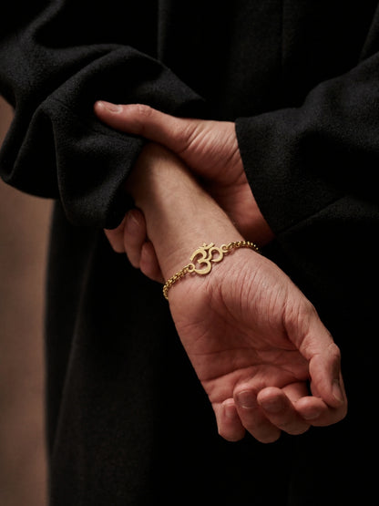 Om Bracelet – Box Chain, 18K Gold Plated Stainless Steel