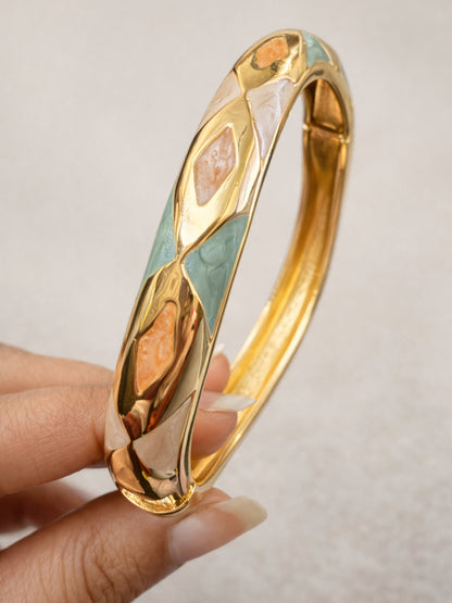 Moroccan Color Curve Bracelet – 18K Gold Anti-Tarnish Bangle