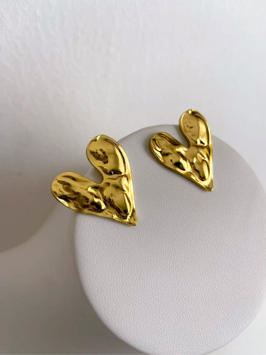 Gold Heart Handbeaten Stud Earrings | 18k Gold Plated Anti-Tarnish