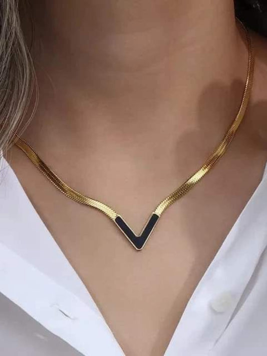 Black V Neckpiece – 18K Gold Plated Black Onyx Necklace (Anti-Tarnish)