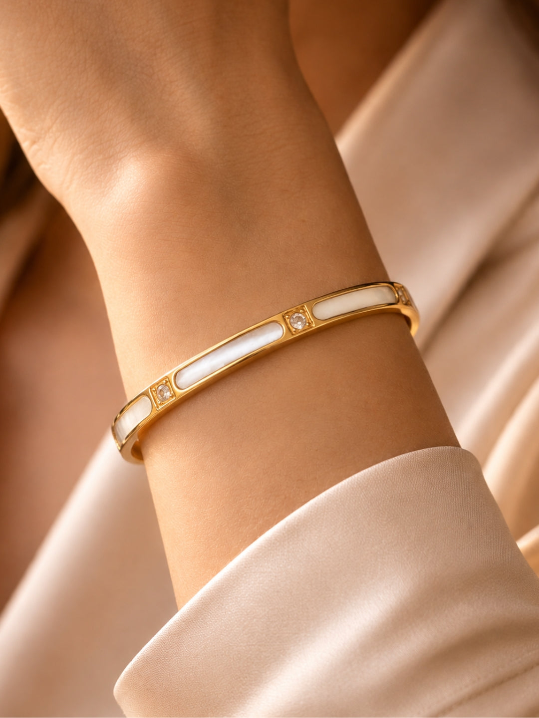 Mother of Pearl Hinged Bangle Bracelet – 18K Gold Plated
