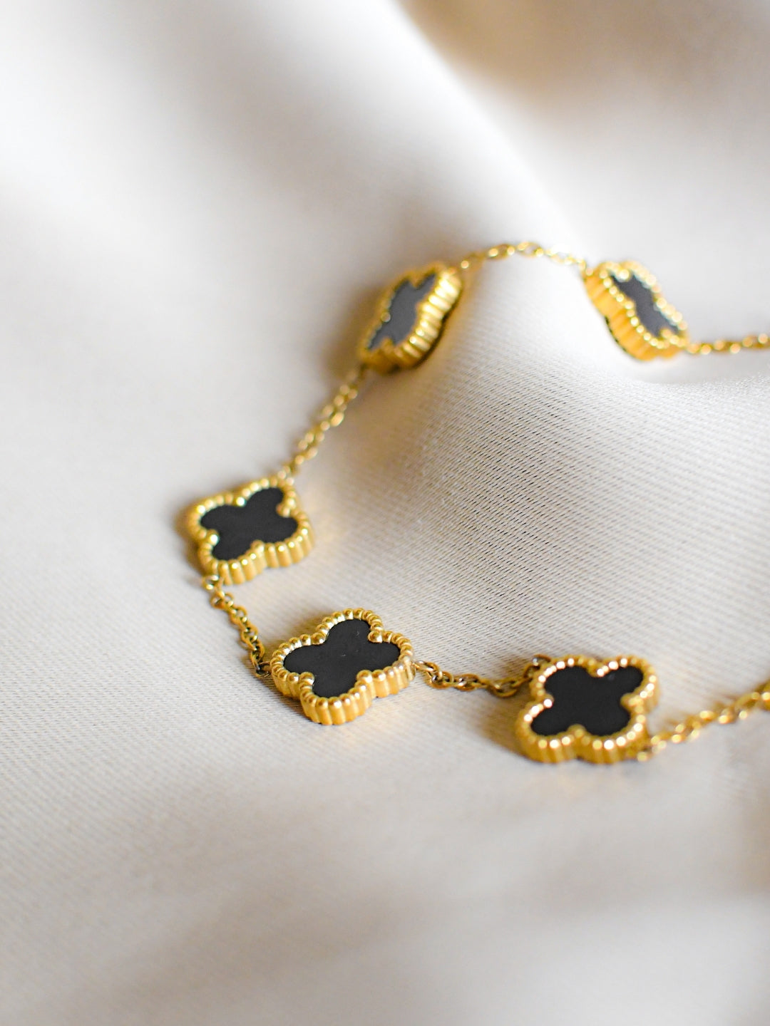 Black Clover Chain Bracelet