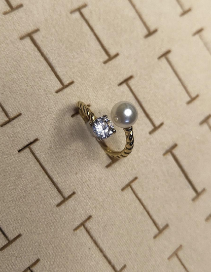 Pearl & Solitaire Twisted Ring