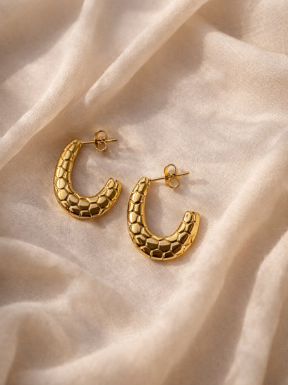 Sculptural U Hoops – 18K Gold Plated Anti Tarnish Earrings