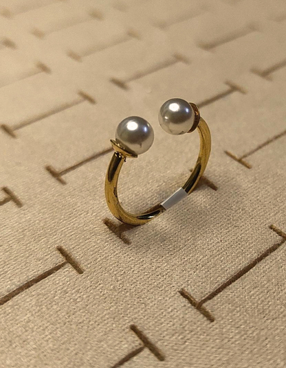Pearl Closure Ring
