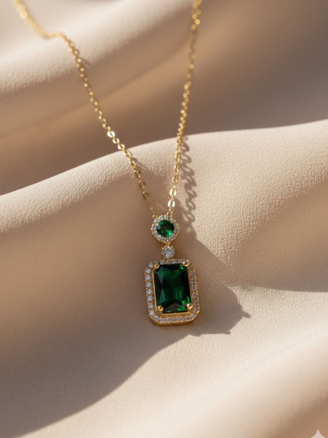 Emerald Moissanite Pendant Chain | 18K Gold Plated, Anti-Tarnish Jewelry