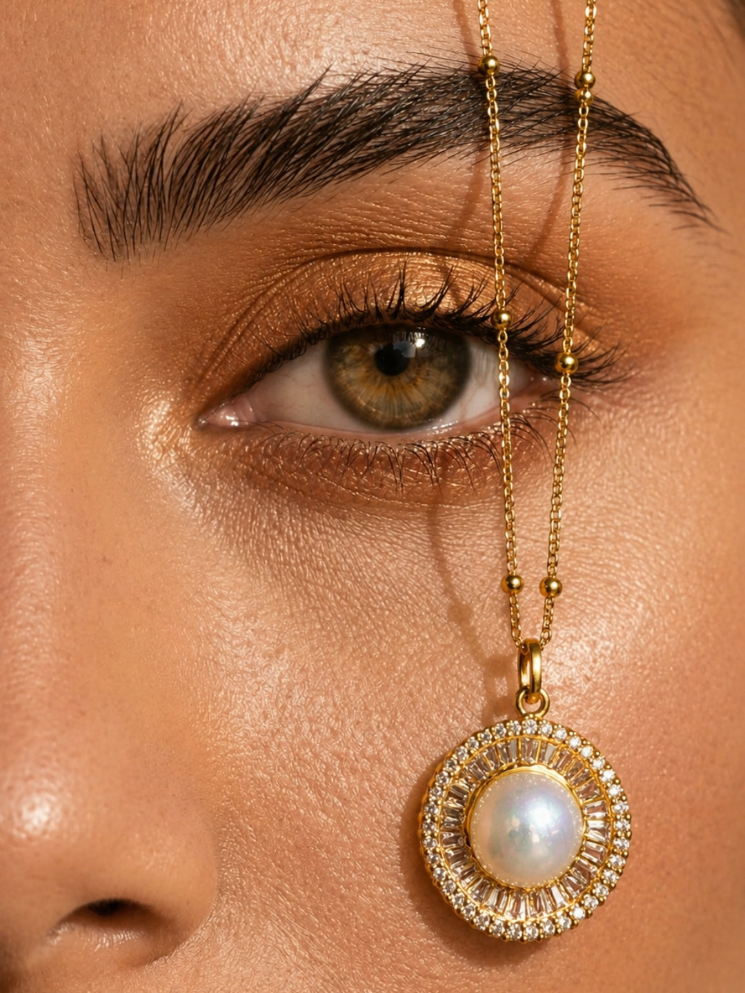 Perlina Pearl Medallion Necklace & Stud Earring Set, 18K Gold-Plated