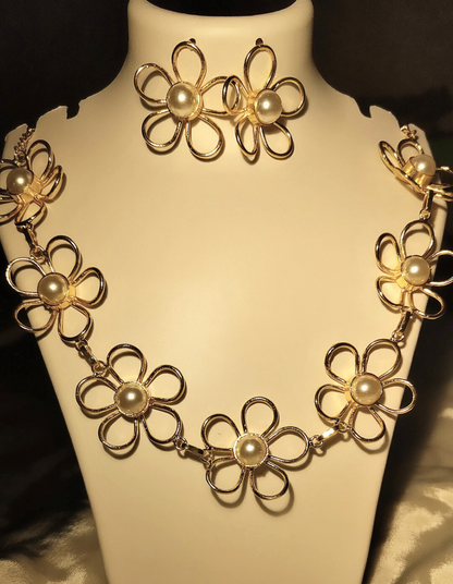 Floral Pearl Set