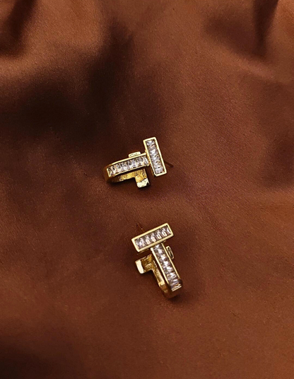 Nail Stone Gold Studs