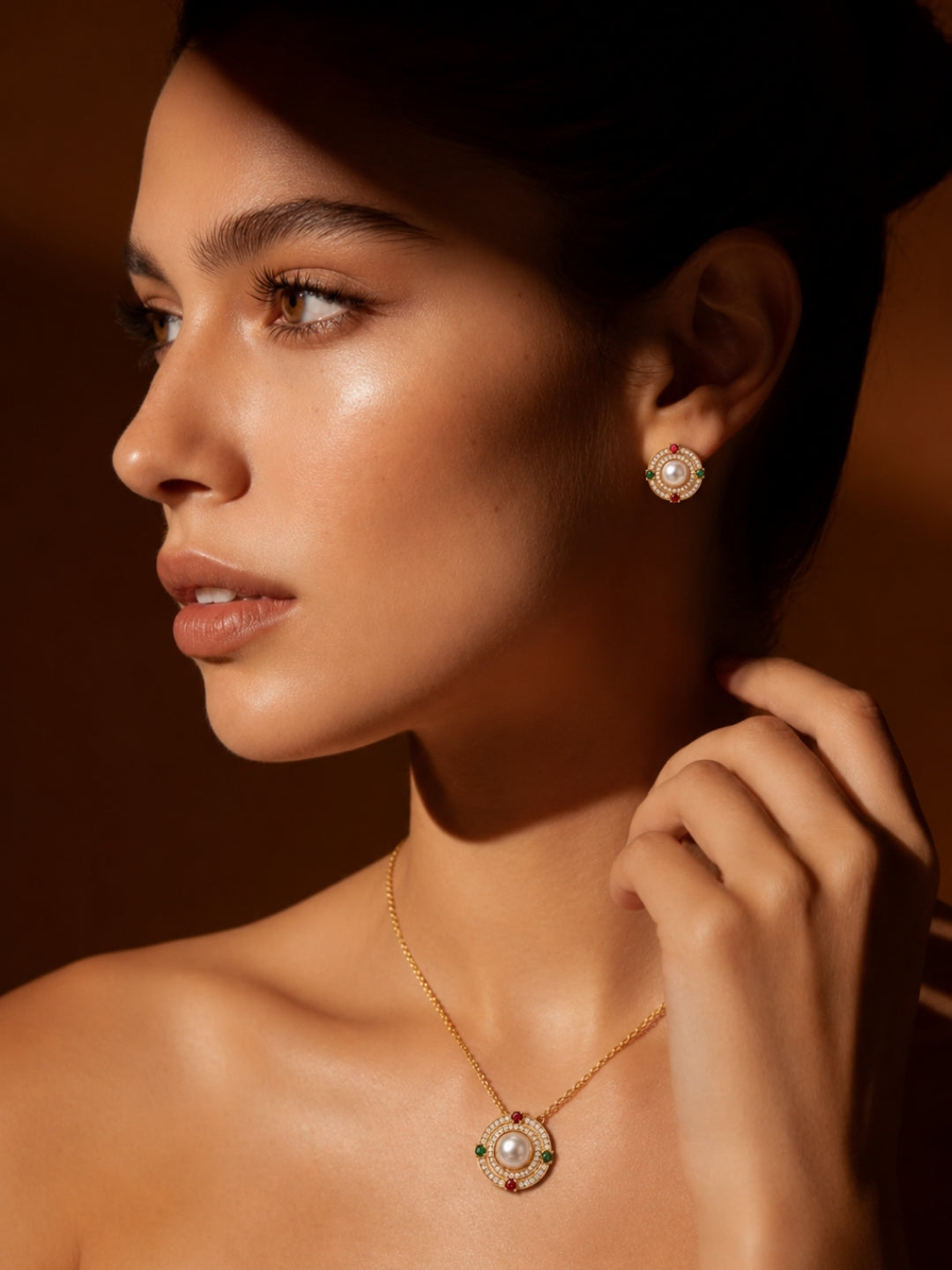Bizantino Pearl Medallion Necklace & Earring Set, 18K Gold-Plated