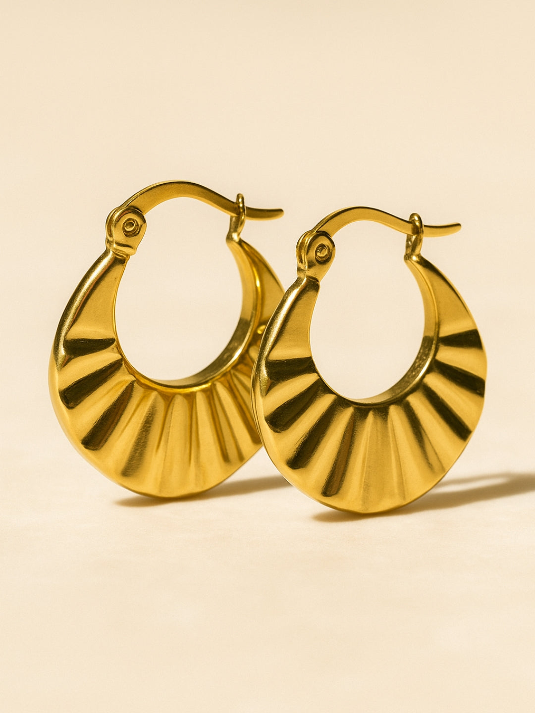 Gold Mia Hoops – 18K Gold Plated 316L Stainless Steel | Everyday Anti-Tarnish Earrings