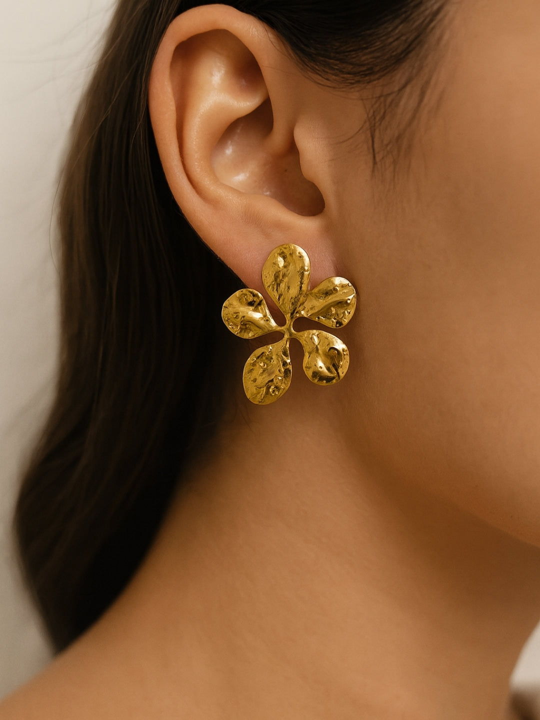 Floral Gold Stud Earrings – 18K Gold Plated, Anti-Tarnish Everyday Jewelry