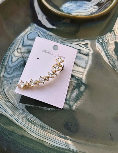Inaya Single Ear Cuff