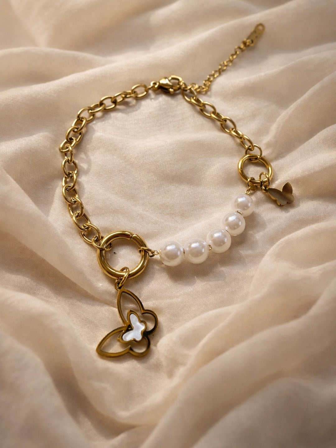 Butterfly Pearl Charm Bracelet – 18K Gold Plated Stainless Steel