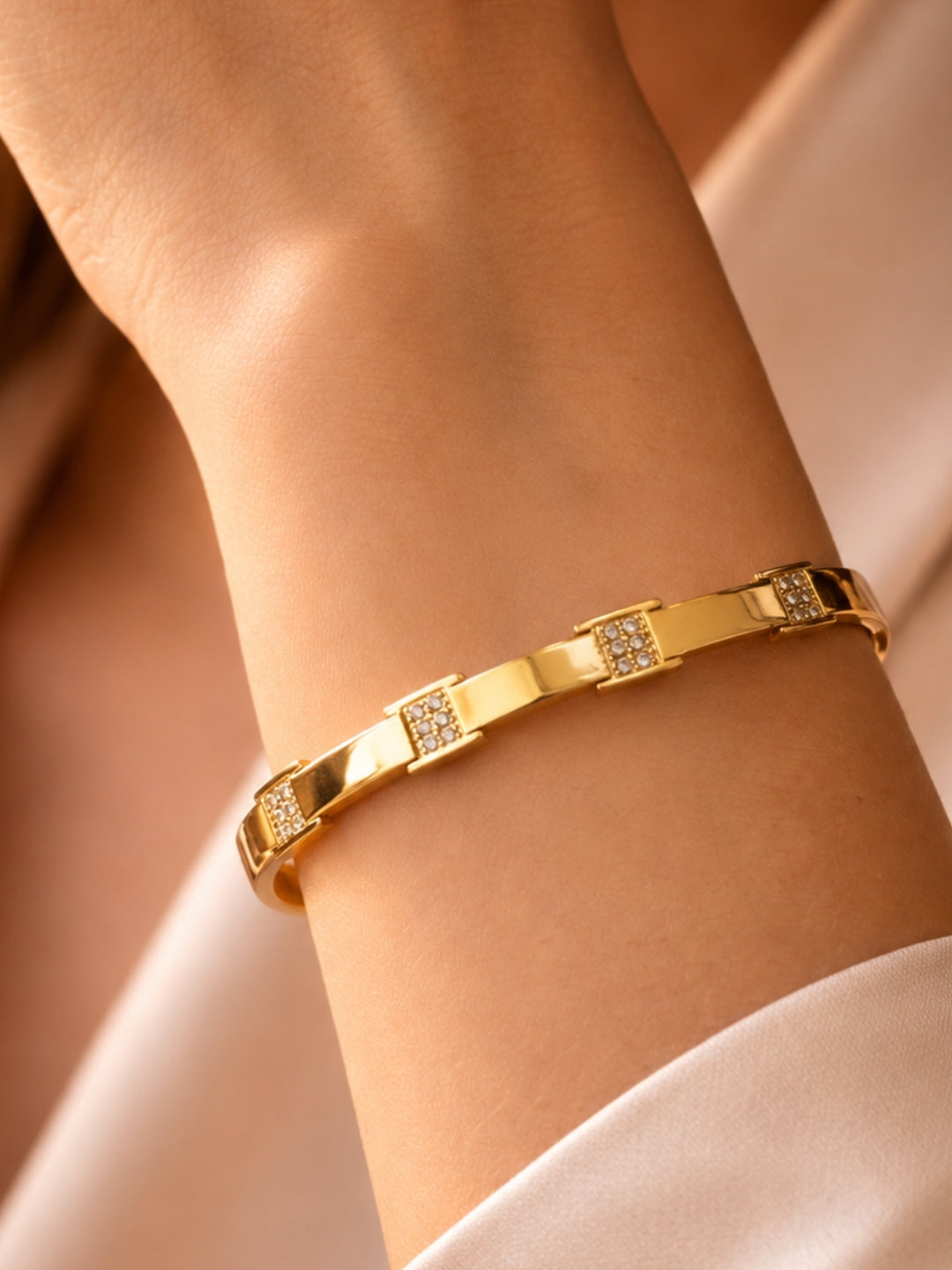 Pavé Link Cuff Bracelet — Thick 18kt Gold Plated Stainless Steel