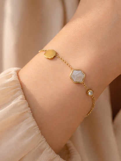 Shell Studded Chain Bracelet with CZ | 18K Gold Plated