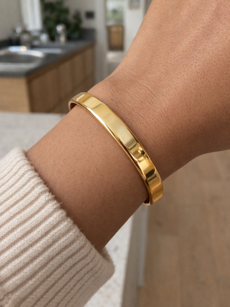 18K Gold Plated Thick Plain Cuff Bracelet – Waterproof Steel