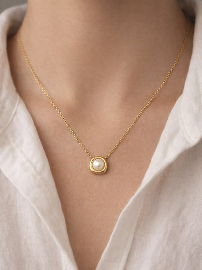 Single Pearl Gold Chain Necklace | Minimal Everyday Pearl Neckpiece