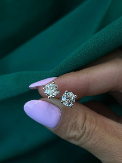 Mini Solitaire Stud Earrings – Anti-Tarnish & Waterproof