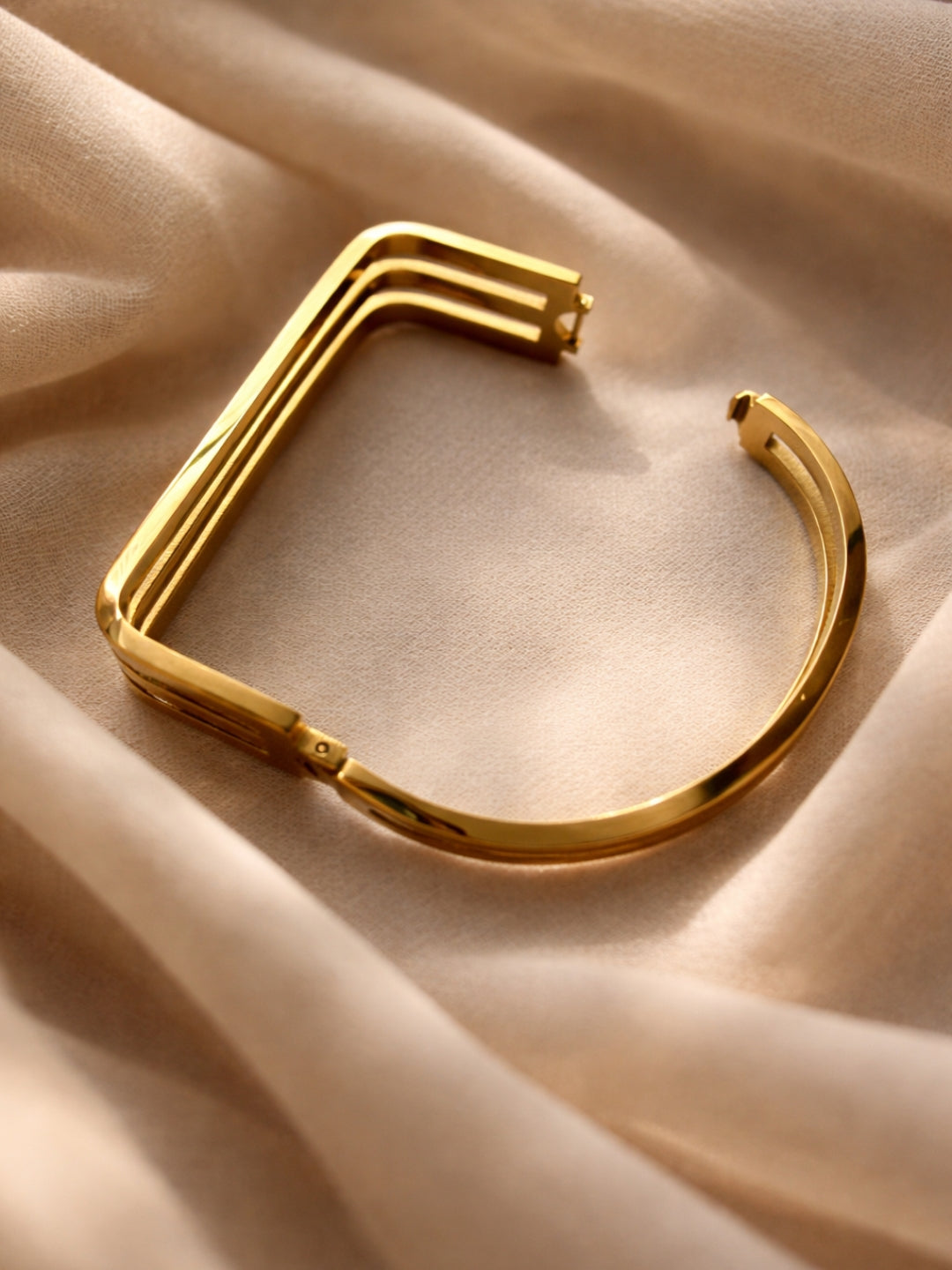 18K Gold Tri-Line Open Cuff Bracelet | Anti Tarnish Stainless Steel