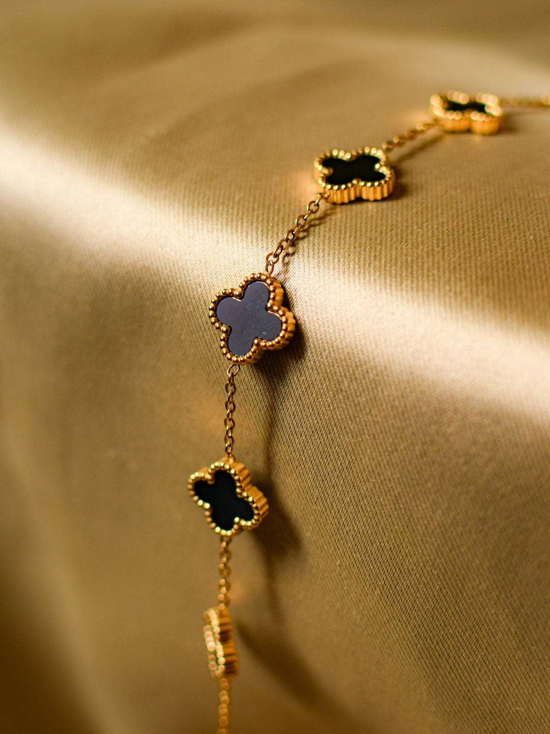 Black Clover Chain Bracelet
